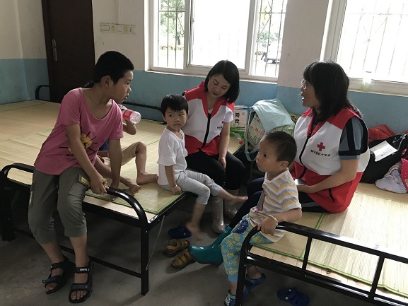 怀宁县红十字会积极开展救灾物资发放工作